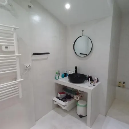 Apartment City Brake In The Heart Of Victoria Square *